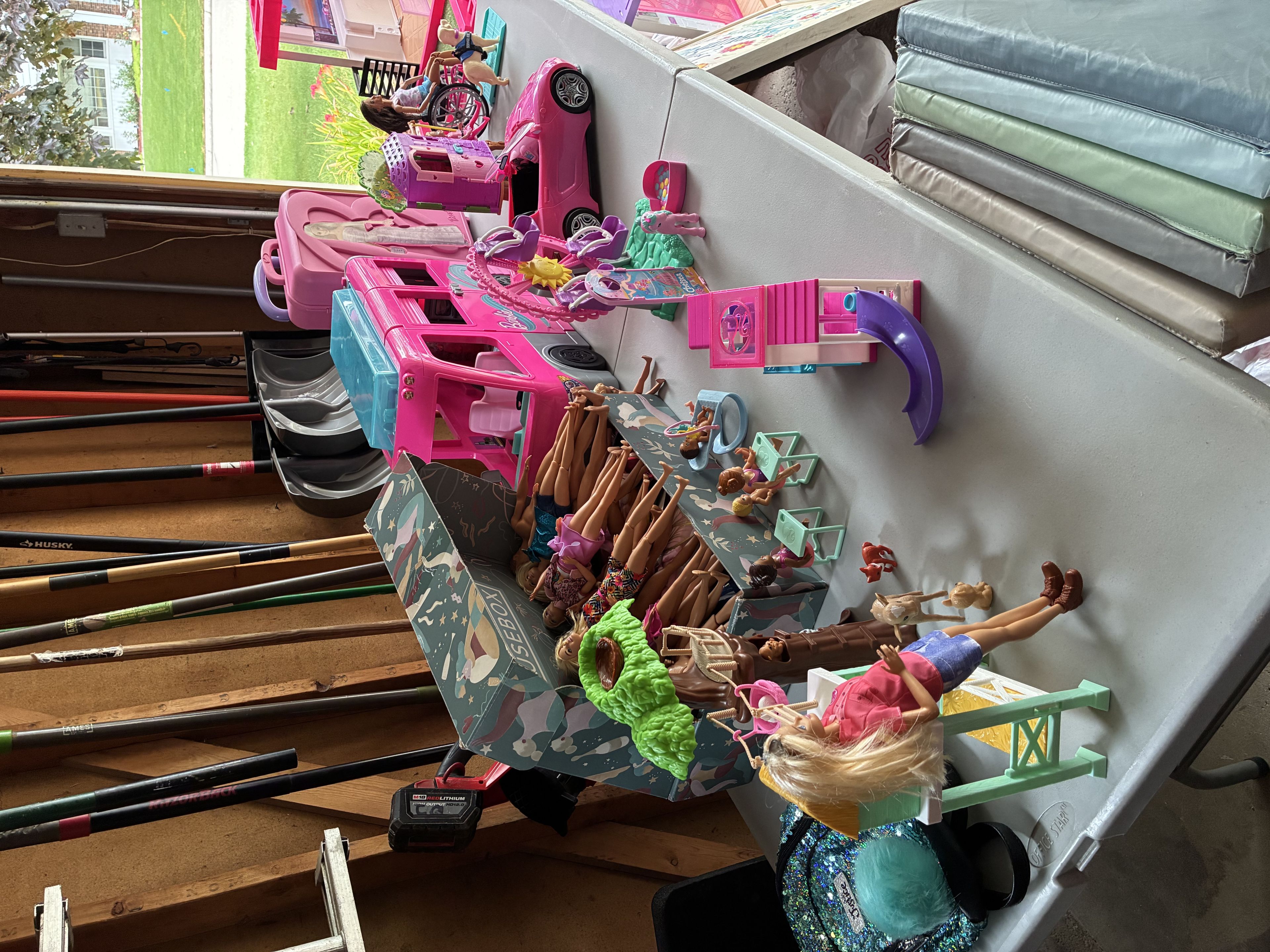 π Rummage Sale β Barbie, American Girl, Girls Clothes & More! π